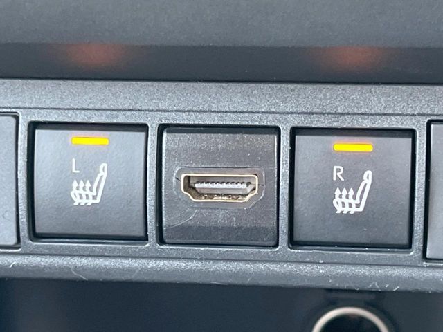 TOYOTA YARIS CROSS HYBRID 2022 Image 31