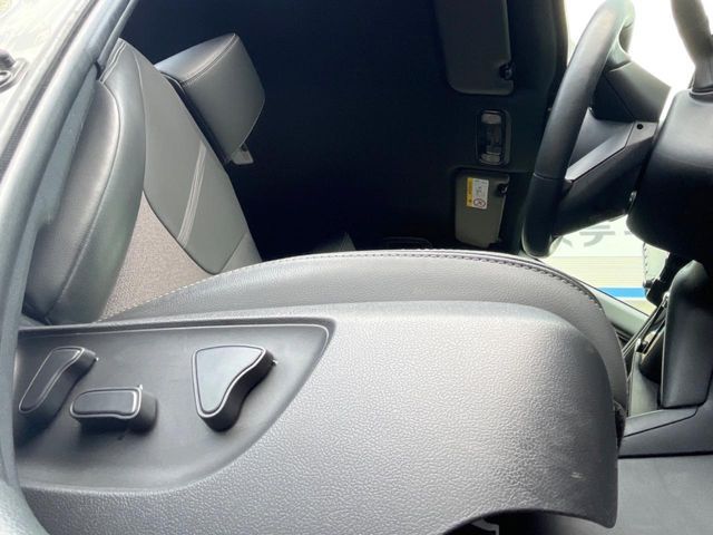 TOYOTA YARIS CROSS HYBRID 2022 Image 31