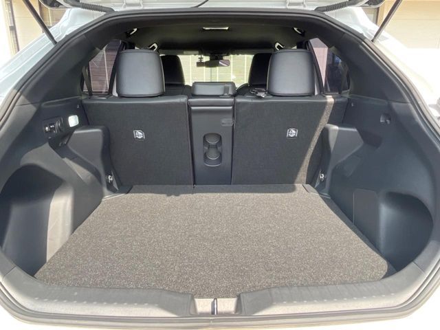 TOYOTA YARIS CROSS HYBRID 2022 Image 31