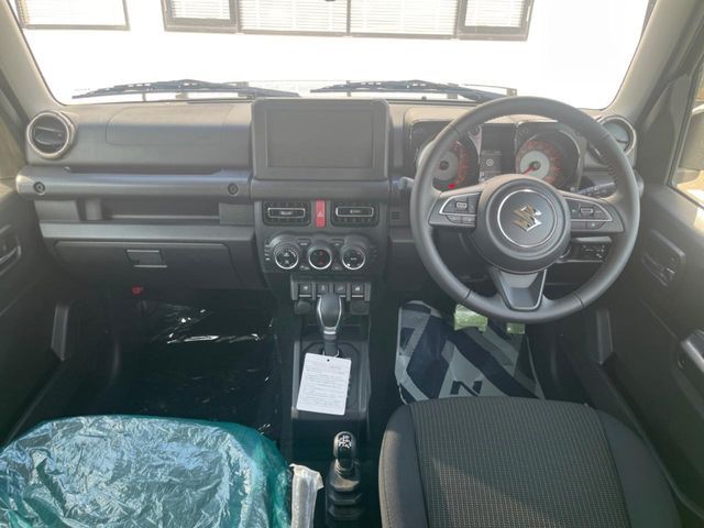 SUZUKI JIMNY NOMADE 2025 Image 31