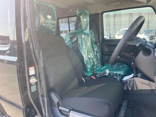 SUZUKI JIMNY NOMADE 2025 Image 31