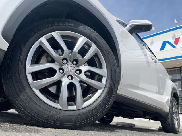 TOYOTA LEXUS NX200T 2015 Image 31