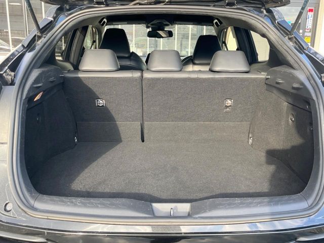 TOYOTA C-HR 2017 Image 31