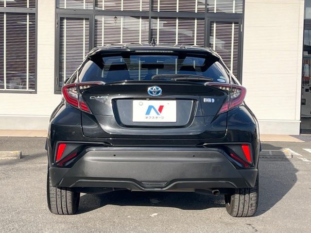 TOYOTA C-HR 2017 Image 31