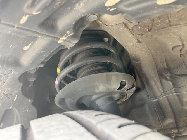 TOYOTA C-HR 2017 Image 31