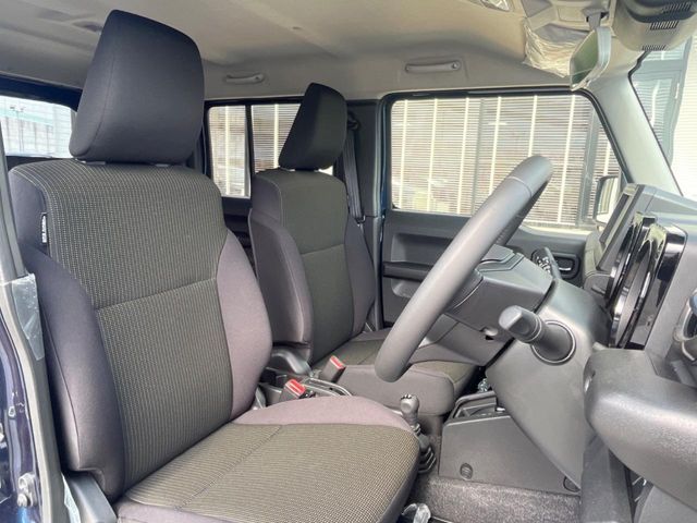 SUZUKI JIMNY NOMADE 2025 Image 31