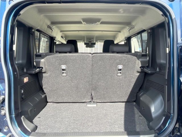 SUZUKI JIMNY NOMADE 2025 Image 31