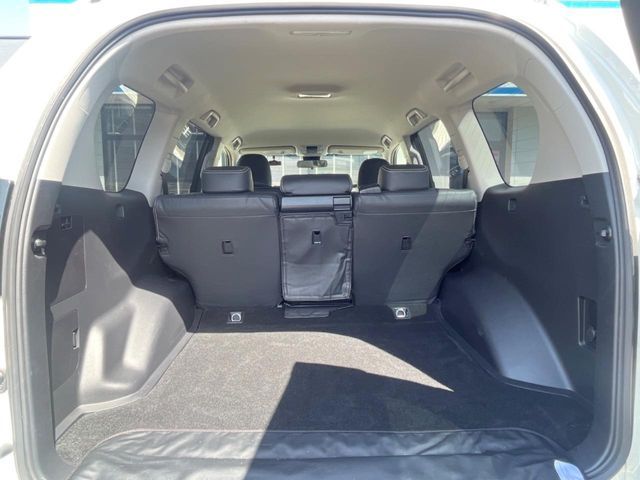 TOYOTA LANDCRUISER PRADO 2022 Image 31