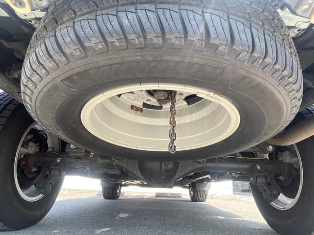 TOYOTA LANDCRUISER PRADO 2022 Image 31