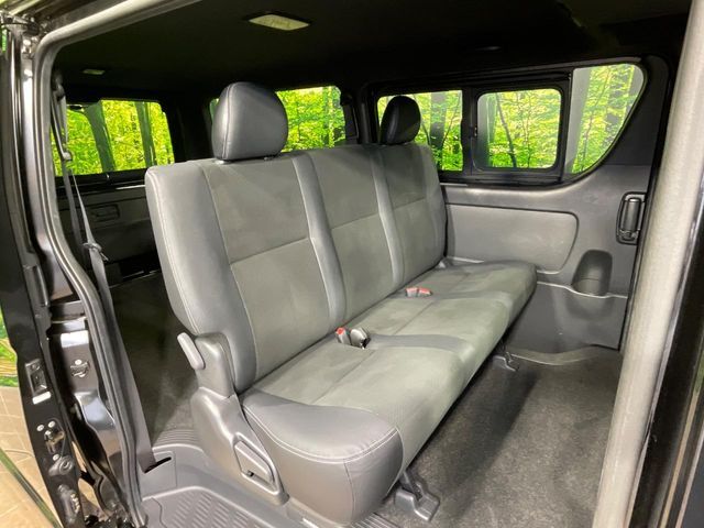 TOYOTA HIACE VAN 2WD 2021 Image 31