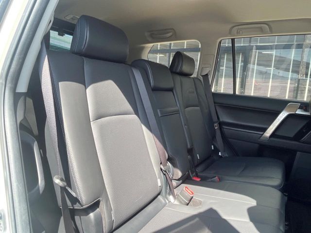 TOYOTA LANDCRUISER PRADO 2023 Image 31