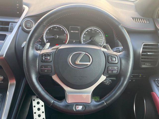 TOYOTA LEXUS NX300 2018 Image 31