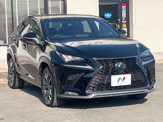 TOYOTA LEXUS NX300 2018 Image 31