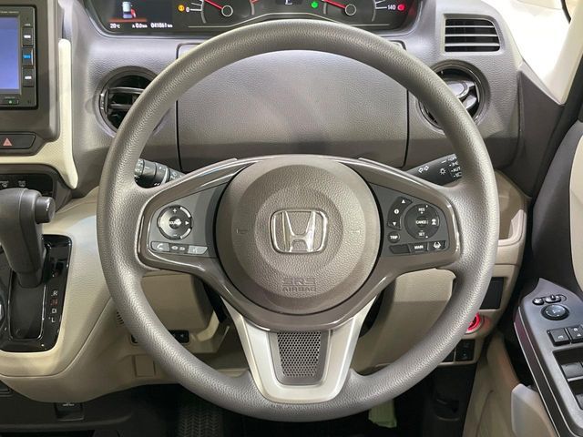 HONDA N BOX 2018 Image 31