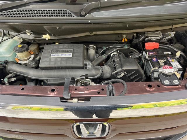 HONDA N BOX 2018 Image 31