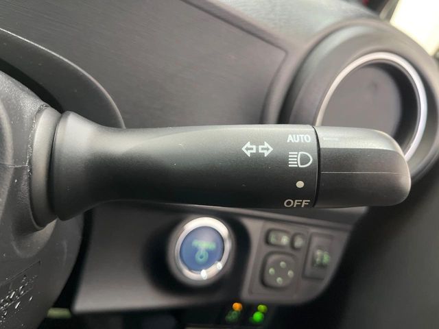 TOYOTA AQUA 2014 Image 31