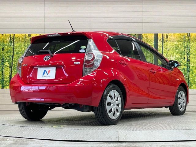 TOYOTA AQUA 2014 Image 31