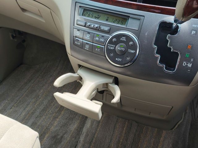 TOYOTA ESTIMA 2011 Image 31