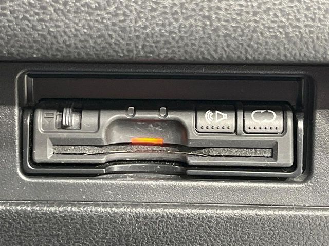 NISSAN JUKE 2011 Image 31