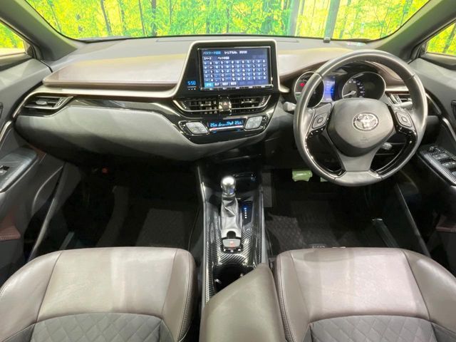 TOYOTA C-HR 2017 Image 31