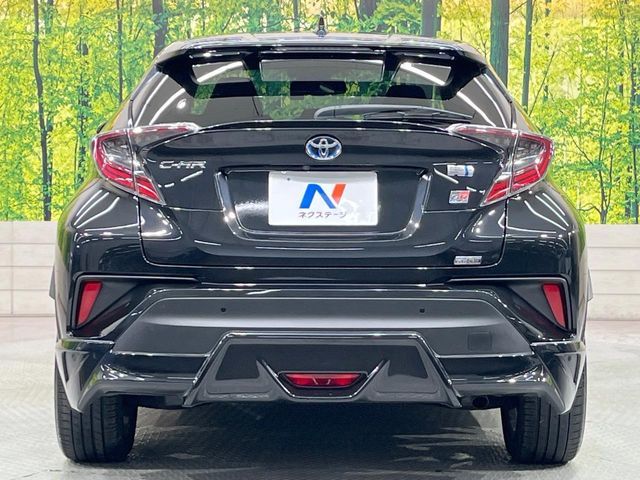 TOYOTA C-HR 2017 Image 31