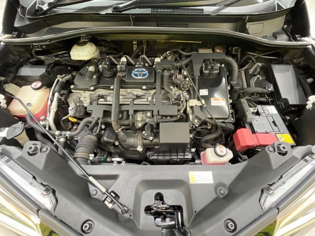 TOYOTA C-HR 2017 Image 31