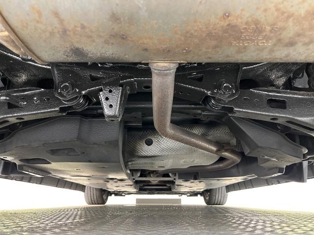 TOYOTA C-HR 2017 Image 31