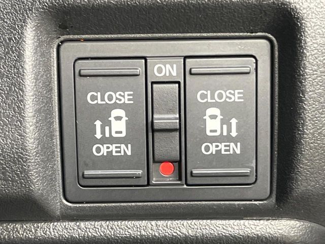 HONDA N BOX CUSTOM 2023 Image 31