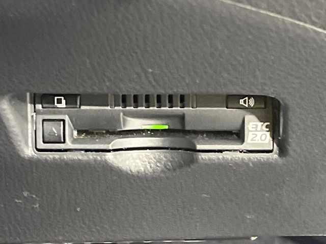 TOYOTA C-HR 2017 Image 31