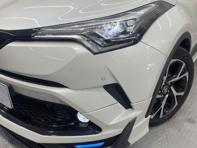 TOYOTA C-HR 2017 Image 31