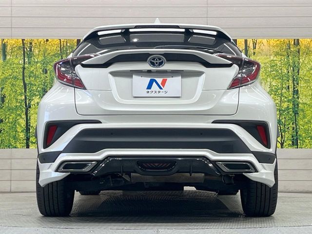 TOYOTA C-HR 2017 Image 31