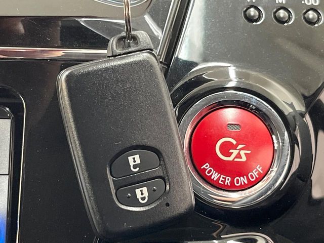 TOYOTA PRIUS ALPHA 2015 Image 31