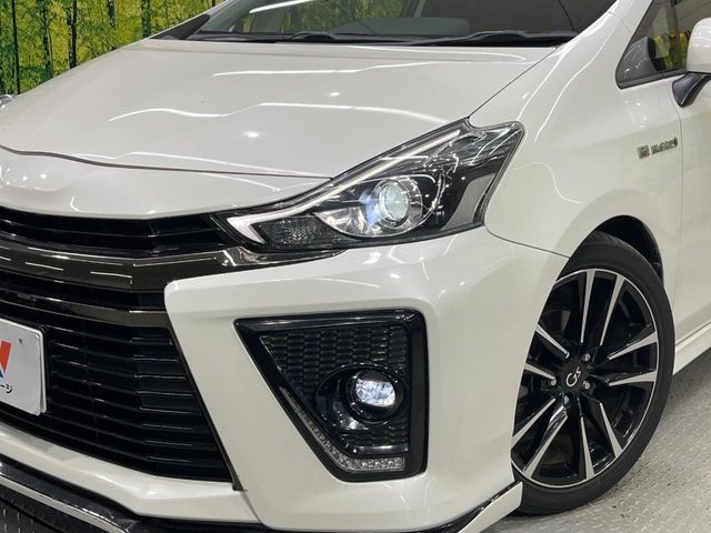 TOYOTA PRIUS ALPHA 2015 Image 31