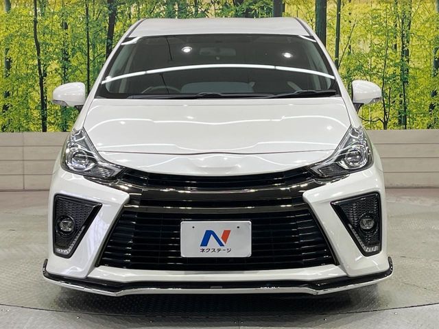 TOYOTA PRIUS ALPHA 2015 Image 31