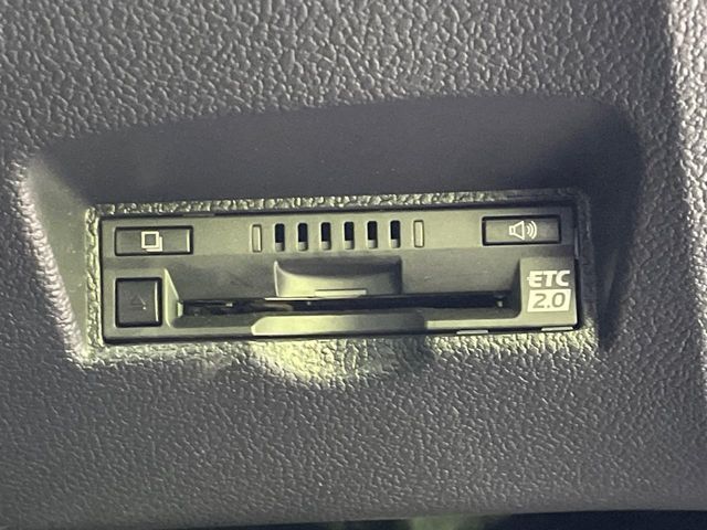 TOYOTA PRIUS 2019 Image 31