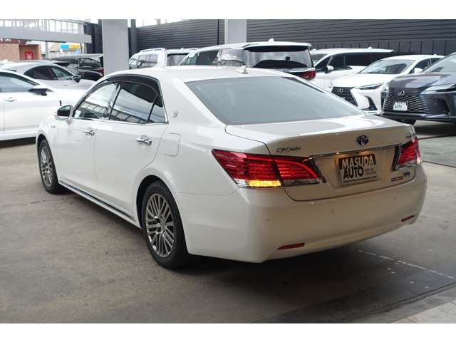TOYOTA CROWN MAJESTA HYBRID 2015 Image 31