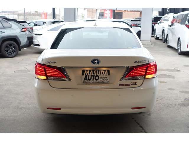 TOYOTA CROWN MAJESTA HYBRID 2015 Image 31