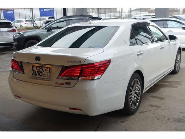 TOYOTA CROWN MAJESTA HYBRID 2015 Image 31