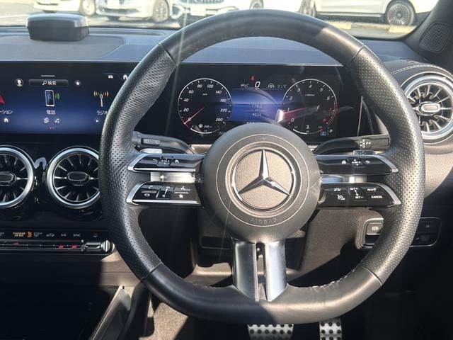 MERCEDES BENZ GLB 2024 Image 31