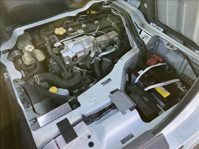 NISSAN NV350 CARAVAN 4WD 2017 Image 31