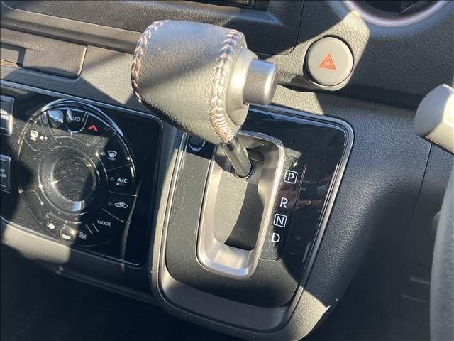 NISSAN CARAVAN VAN 2WD 2022 Image 31