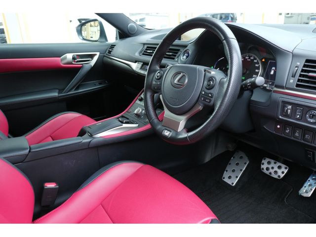 TOYOTA LEXUS CT200H 2021 Image 31