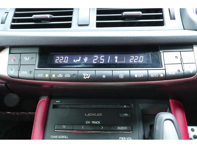 TOYOTA LEXUS CT200H 2021 Image 31