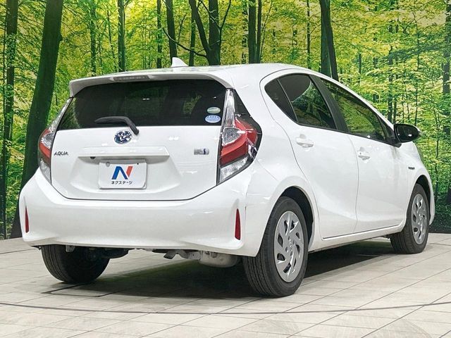 TOYOTA AQUA 2018 Image 31