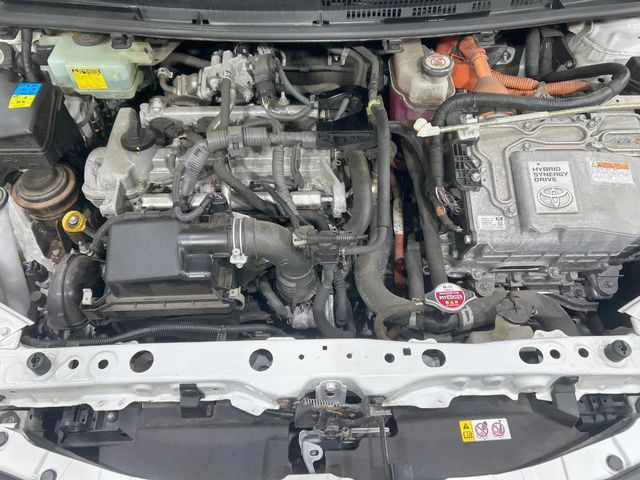 TOYOTA AQUA 2018 Image 31