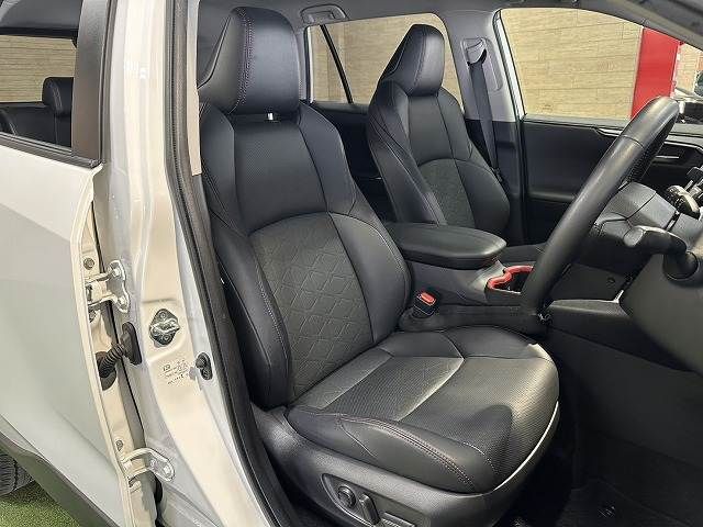 TOYOTA RAV4 4WD 2023 Image 31