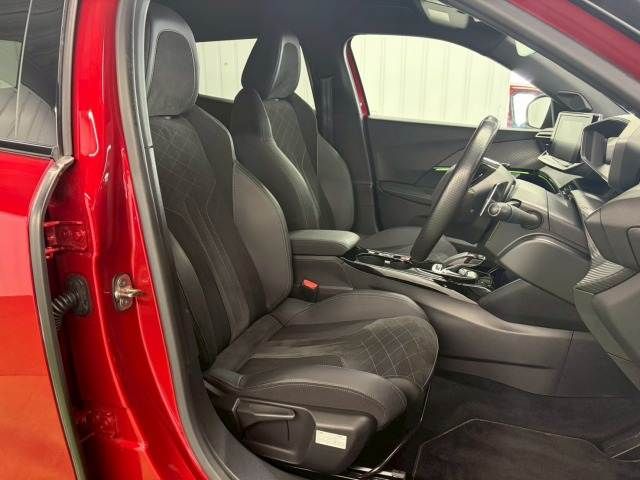 PEUGEOT 2008 2021 Image 31