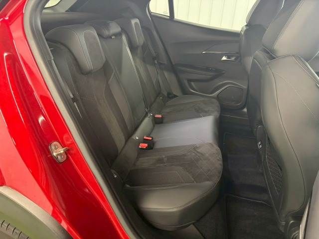 PEUGEOT 2008 2021 Image 31
