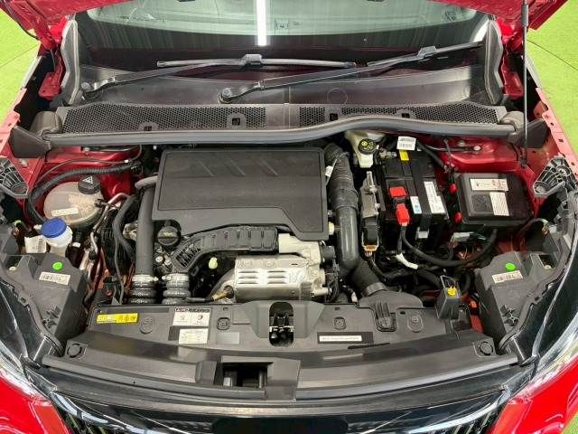 PEUGEOT 2008 2021 Image 31