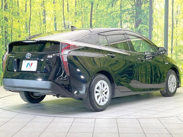 TOYOTA PRIUS 2017 Image 31